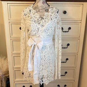 VENUS Cream Lace Dress